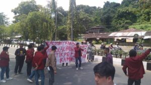 Menolak Segala Bentuk Politik Praktis Di Area Kampus, Aliansi Kampus Perjuangan Bergerak