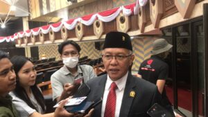 Ditetapkan Tersangka Pemalsuan Dokumen Tambang, Anggota DPR Fraksi PDI-P Asal Kaltim Ditangkap Kejagung