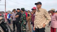 Kebakaran Besar di Muara Kaman, Bupati Kukar Turun Langsung Beri Bantuan Untuk Para Korban