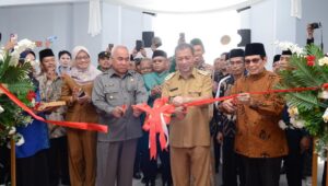 Resmikan Gedung Madrasah Darussalam IBS, Isran Noor: Semoga Bisa Melahirkan Generasi Emas