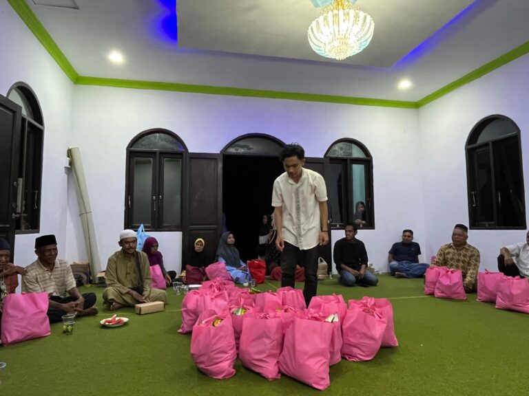 HIPMA Busel Samarinda Gelar Buka Puasa Bersama Serta Bagikan Sembako
