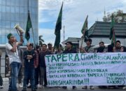 Gelar Aksi Unjuk Rasa, HMI Cabang Samarinda Geruduk Kantor Gubernur Kaltim