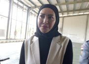 Shemmy Permata Sari Meriahkan Pilkada Bontang dengan Borong Gado-Gado dan Cendol Dawet