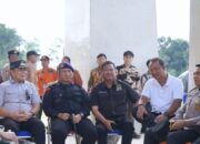 Ekti Imanuel Dampingi Gubernur Kaltim Tinjau Kesiapan PSU di Mahakam Ulu