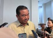 Ekti Imanuel Tekankan Kerukunan dalam Safari Natal di Kutai Barat